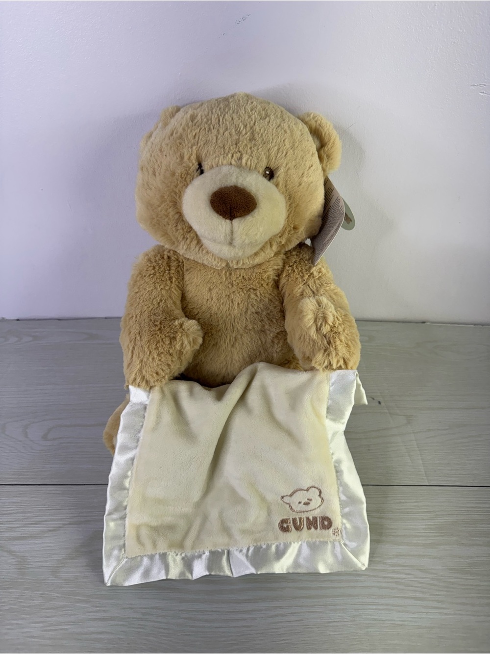 GUND Peek-A-Boo Teddy Bear Animated Stuffed Animal Plush New